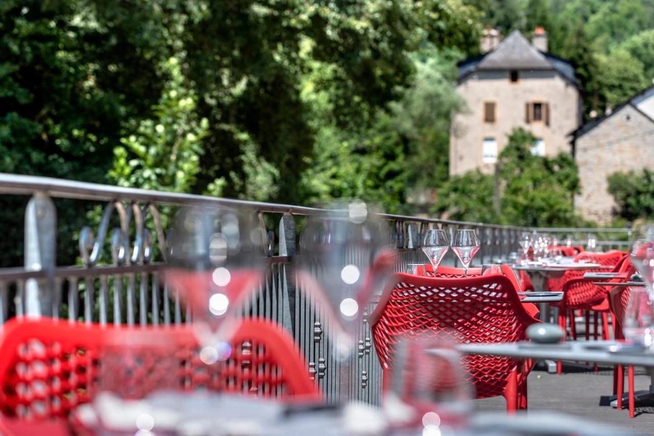 Hôtel Restaurant Les 2 Rives *** Logis Banassac Exterior foto